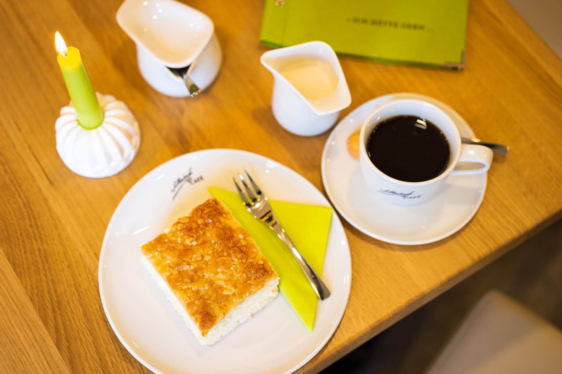 Mandel-Schmand-Kuchen